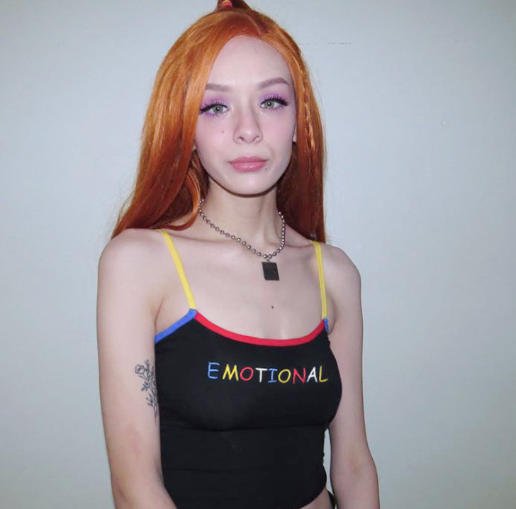 2021 spring foreign trade explosion models Europe and the United States wind street shoot women's new sexy letter embroidery strap vest women's shirt